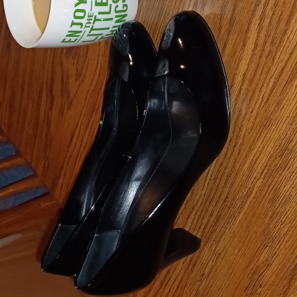Calvin Klein Black Patent Leather Pump Babe, excellent shape - Picture 1 of 9